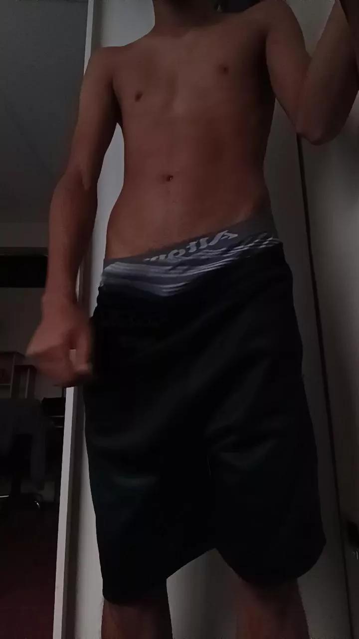Magrinho20y on Cam4