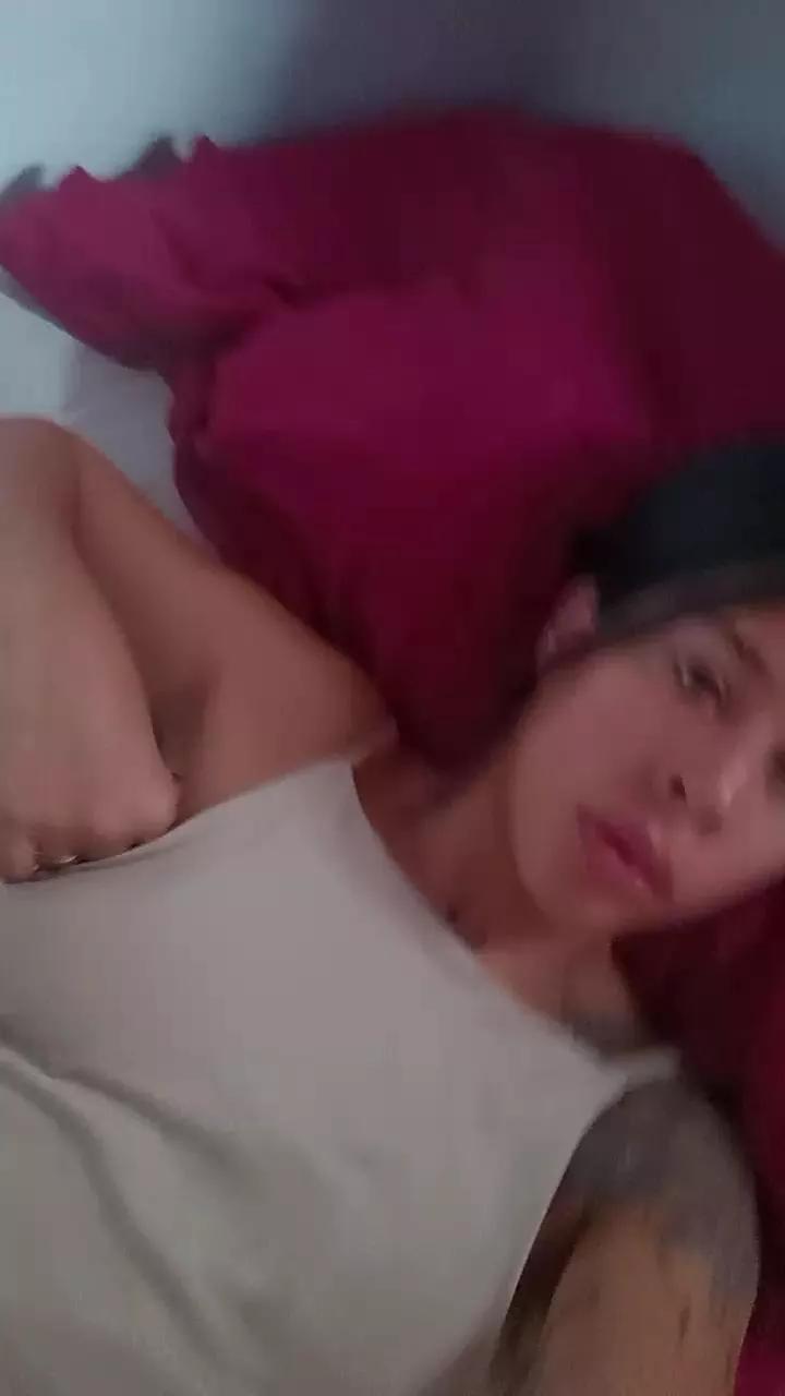 mai008 on Cam4 