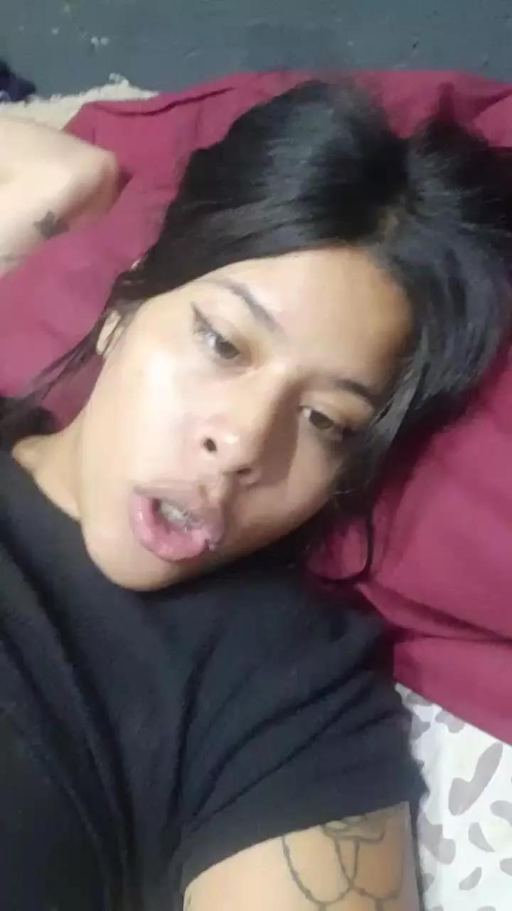 mai008 on Cam4 