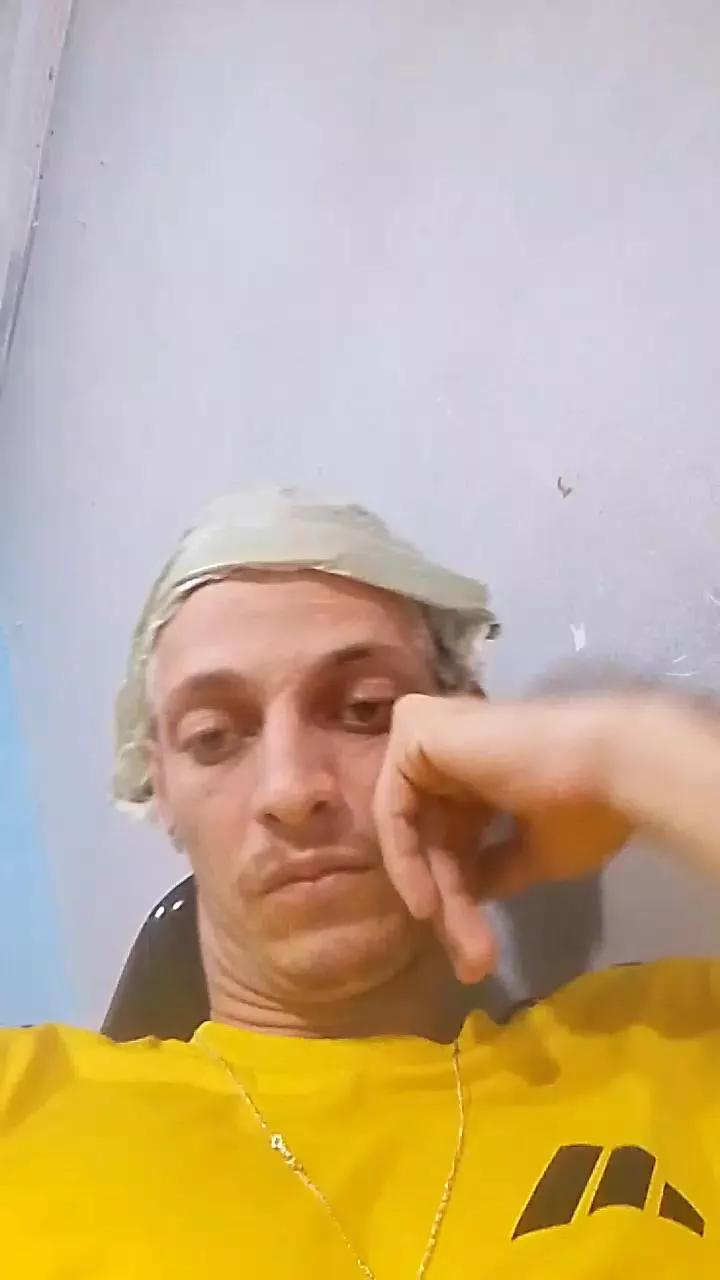 Malloka00 on Cam4 