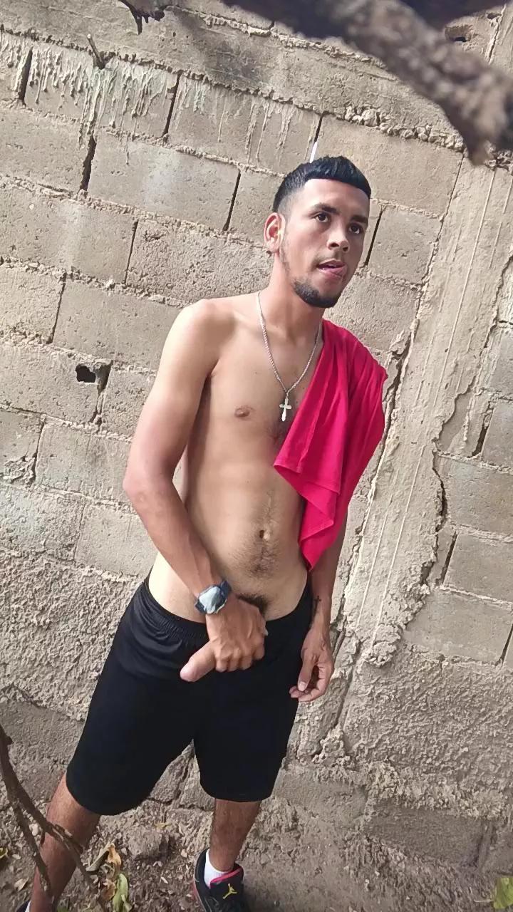 Master_nickboy2 on Cam4 