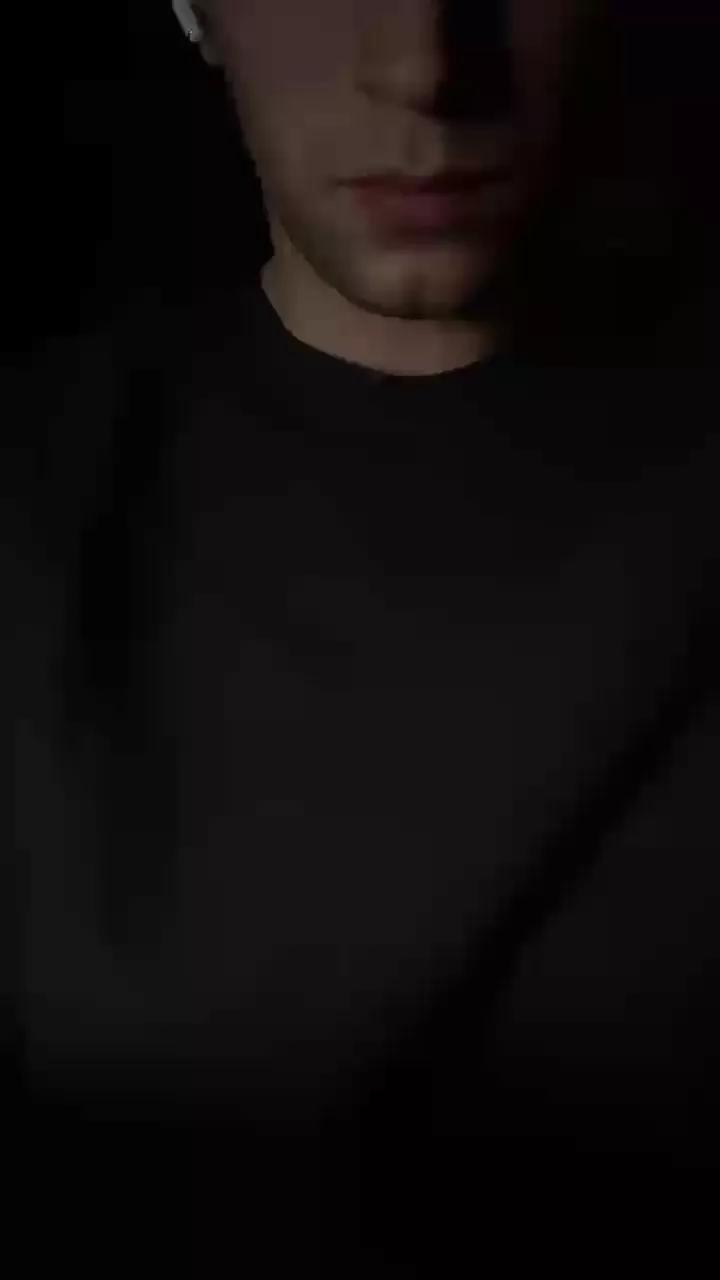 MatthewBg19980 on Cam4 