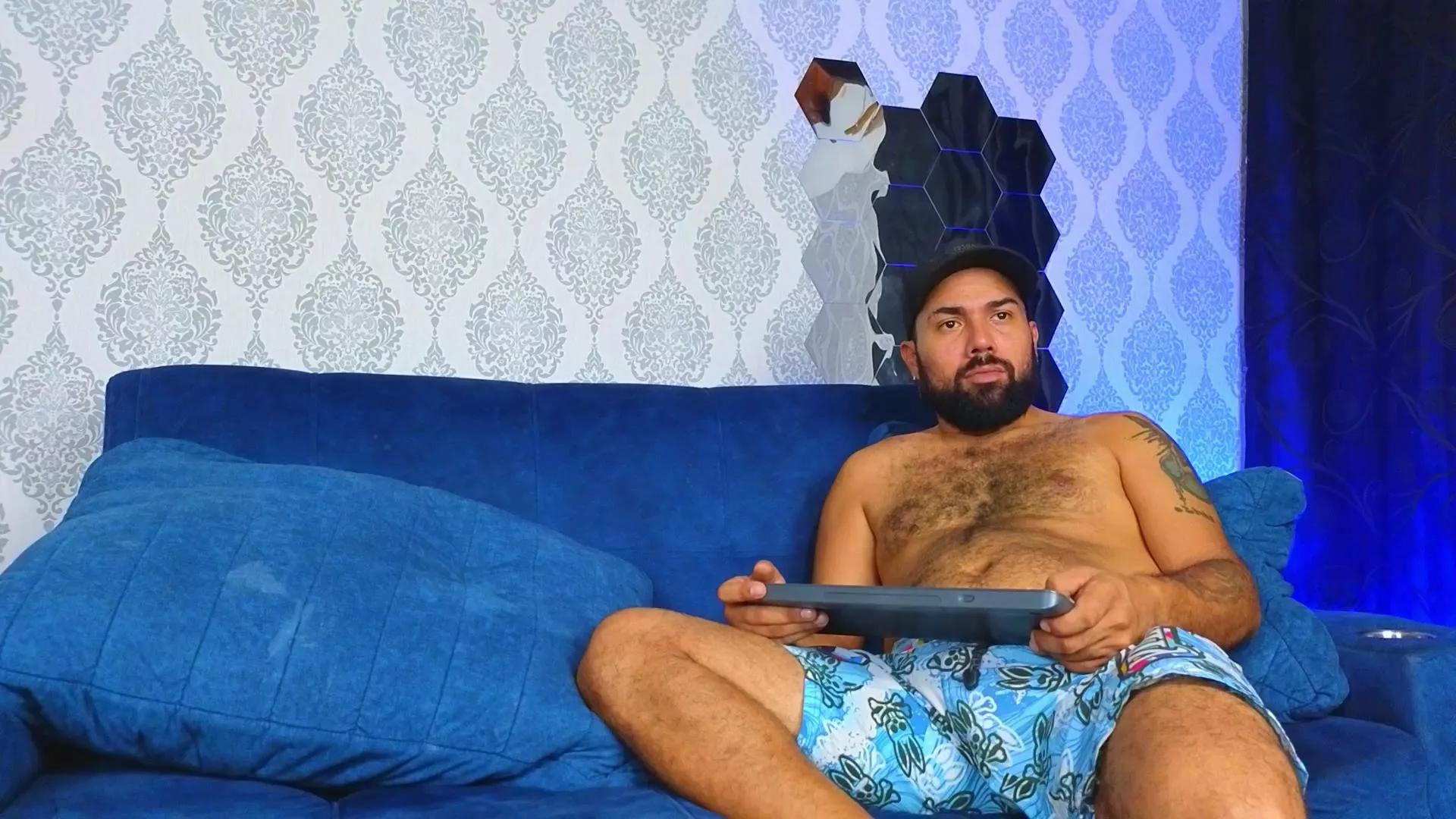 Michaell_twinks on Cam4 