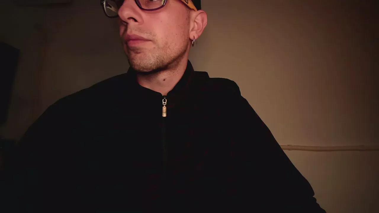 mikealcorleone on Cam4 