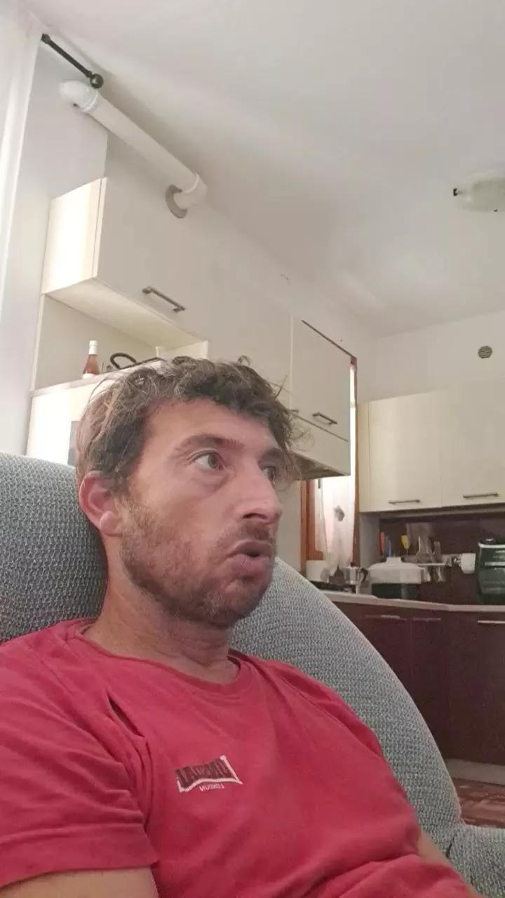Mirko290180 on Cam4 