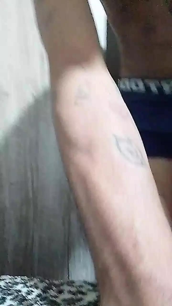 Morenotatuadooo on Cam4 