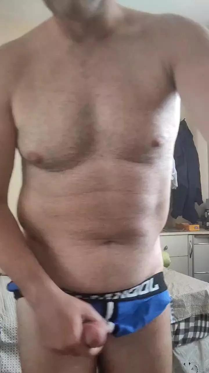 muscularbigcock on Cam4 