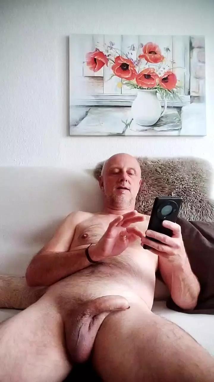 newmanbody on Cam4 