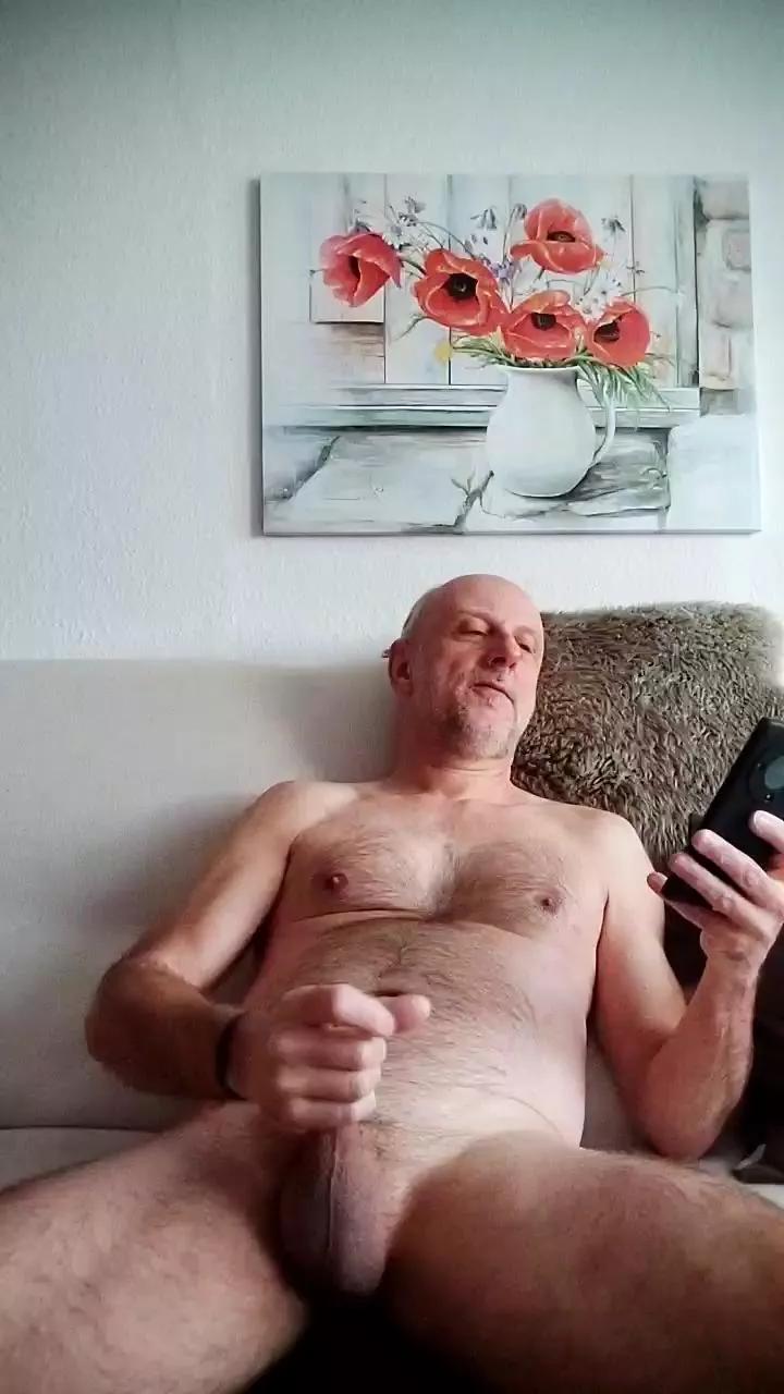 newmanbody on Cam4 
