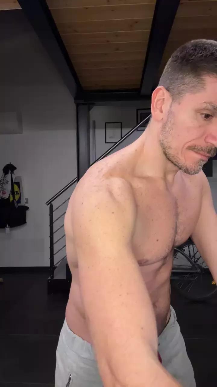 nimaxx on Cam4 