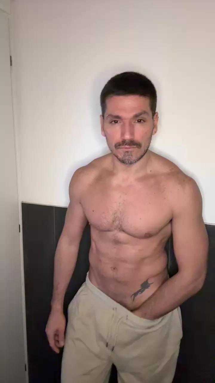 nimaxx on Cam4 