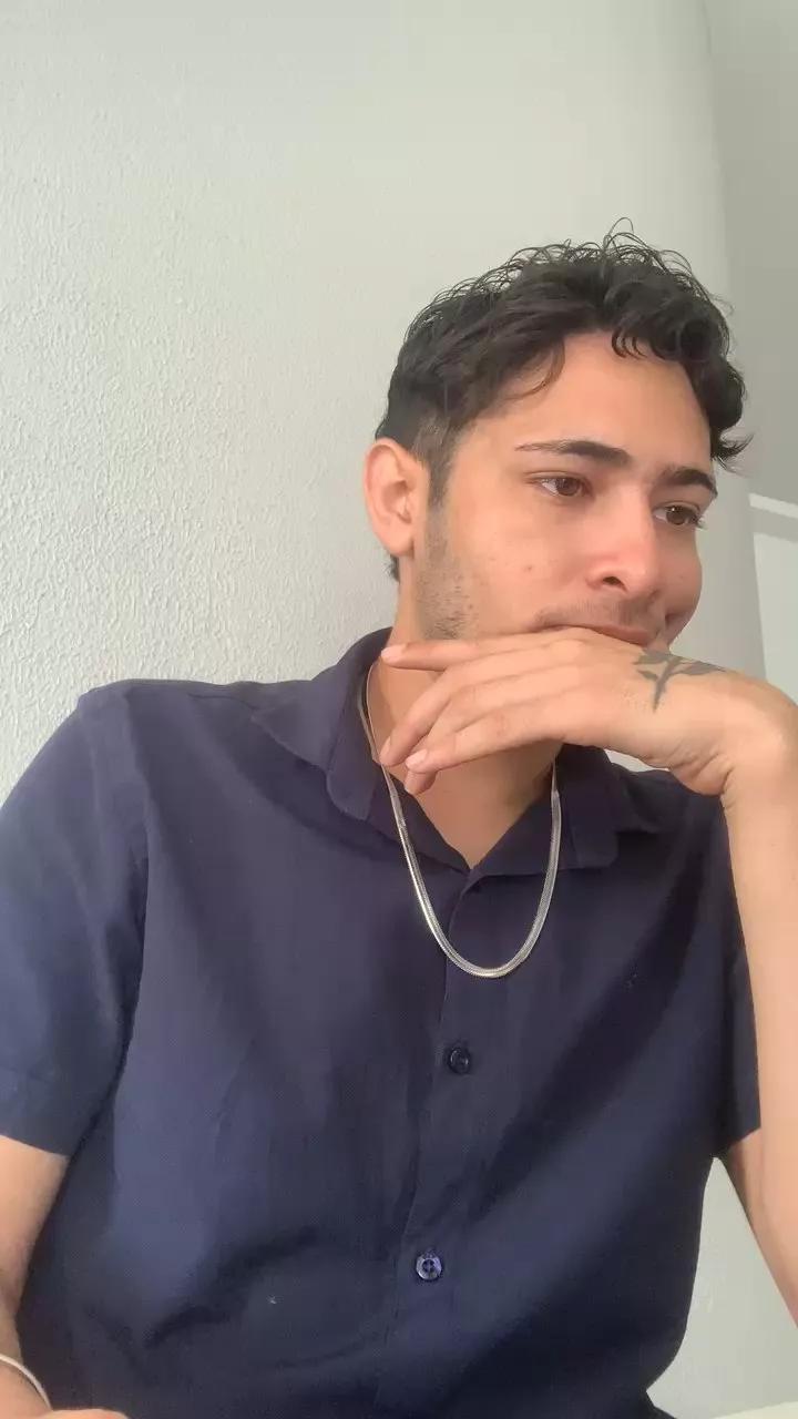 novimhot231 on Cam4 