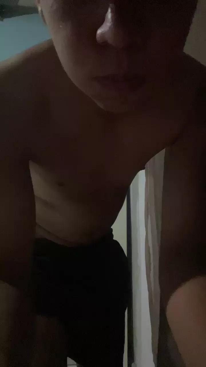 Novinhojob on Cam4 