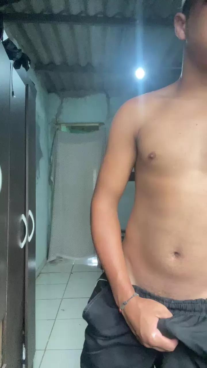 Novinhojob on Cam4 