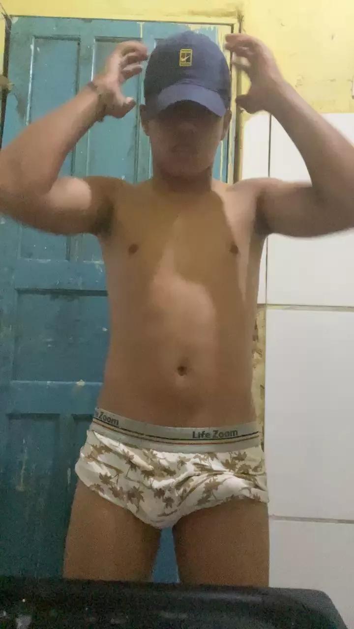 Novinhojob on Cam4 