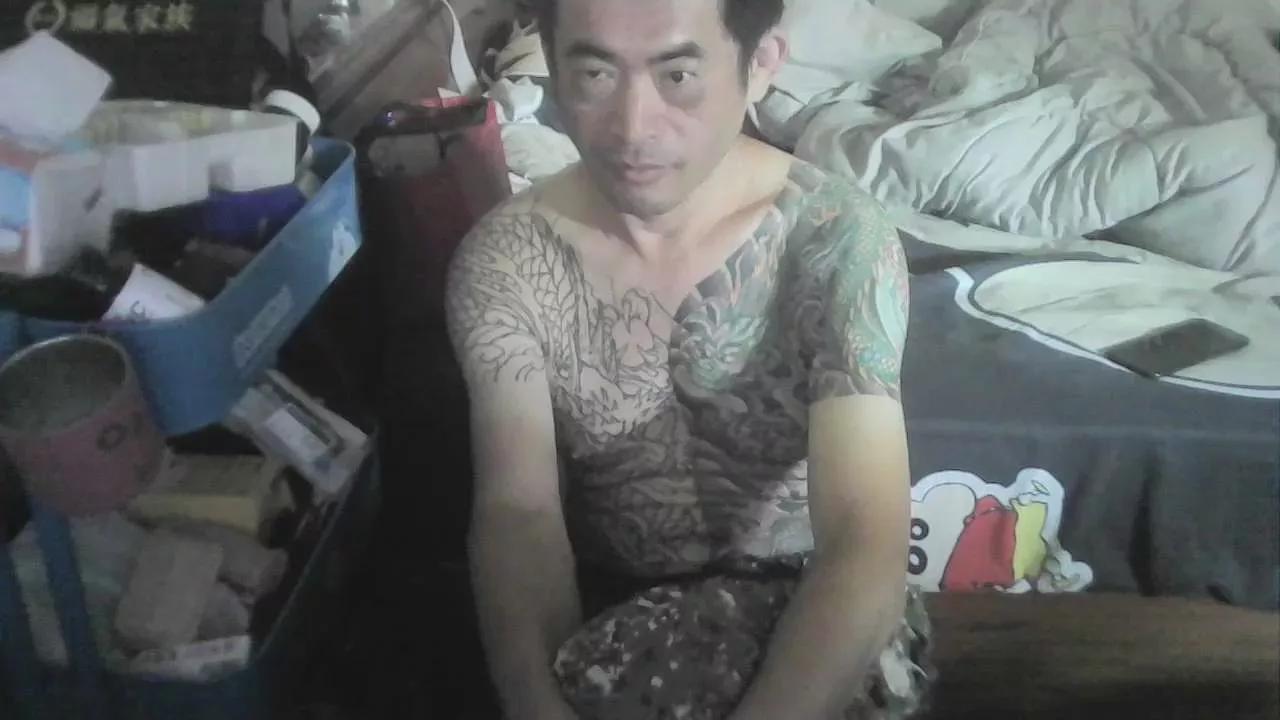 nr3819 on Cam4 