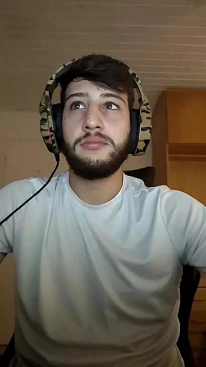 Onlymint on Cam4 