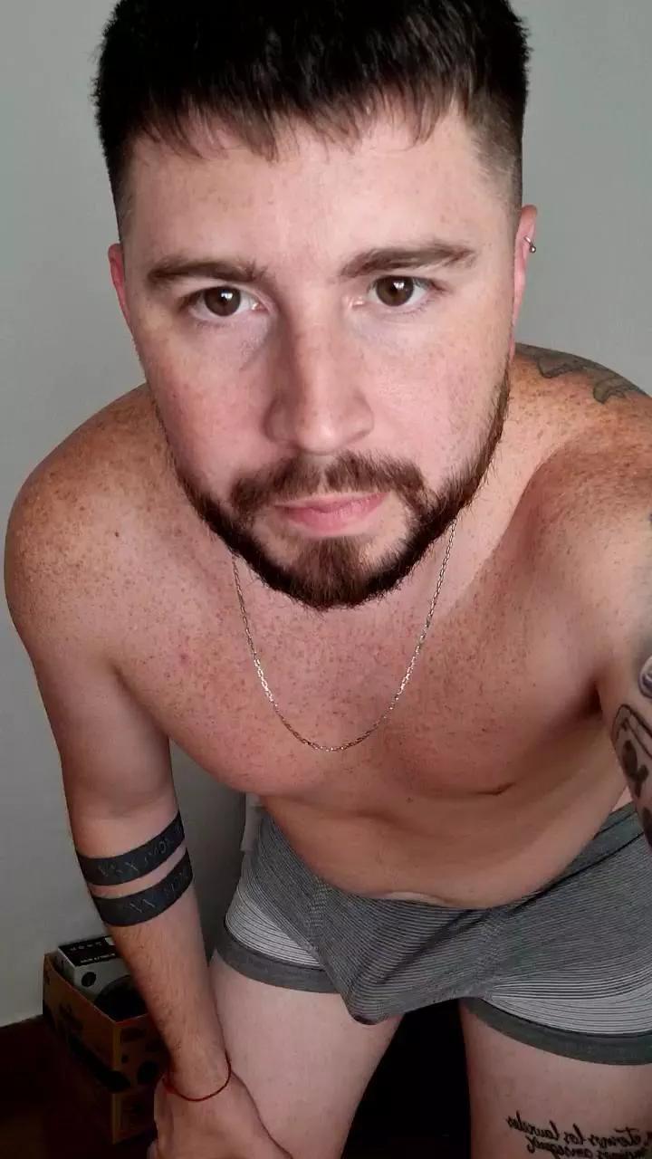 Papionfire on Cam4 