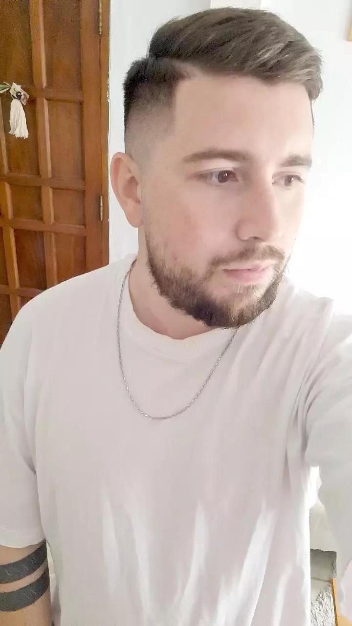 Papionfire on Cam4 