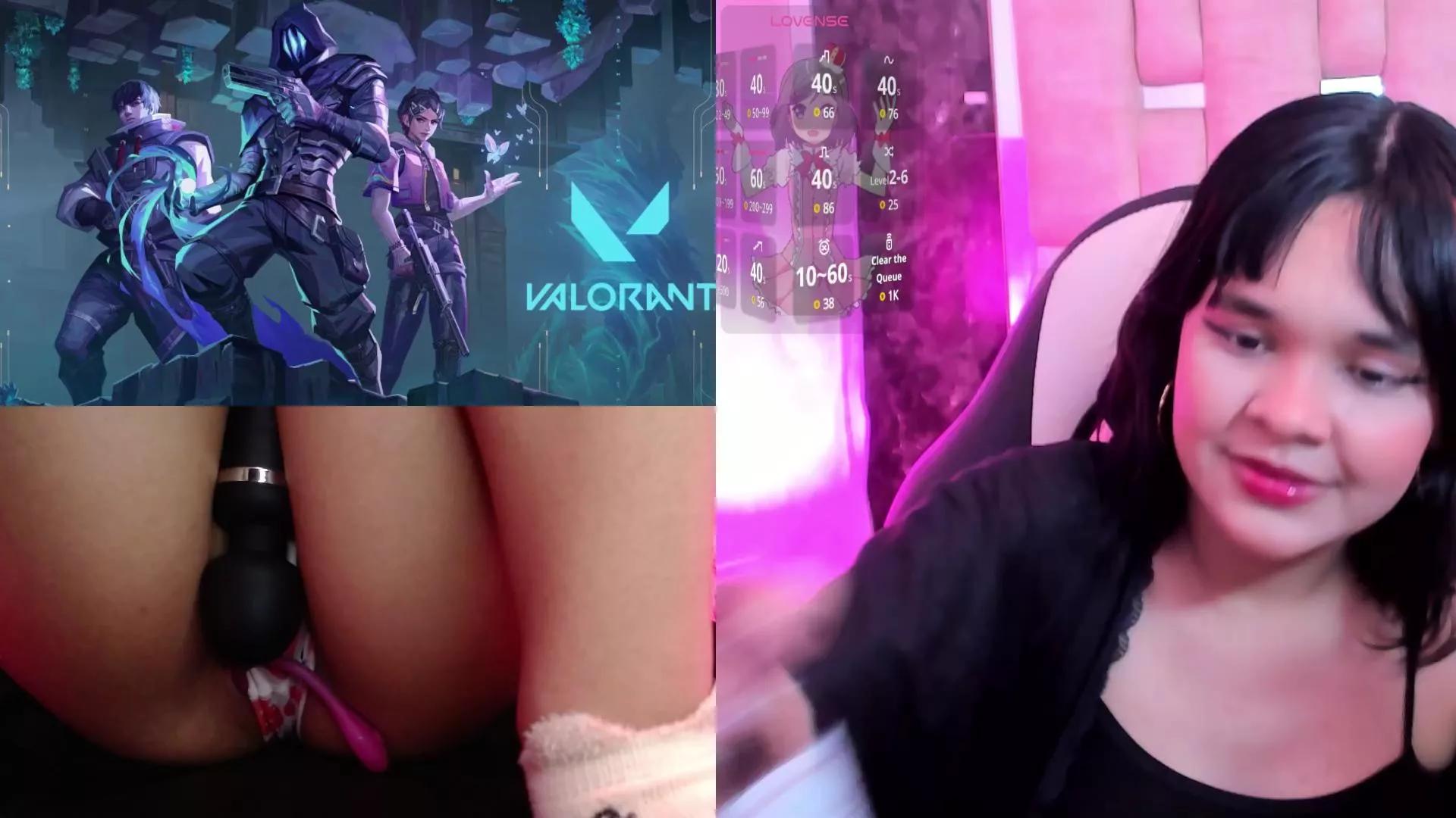 PetiteSally on Cam4 