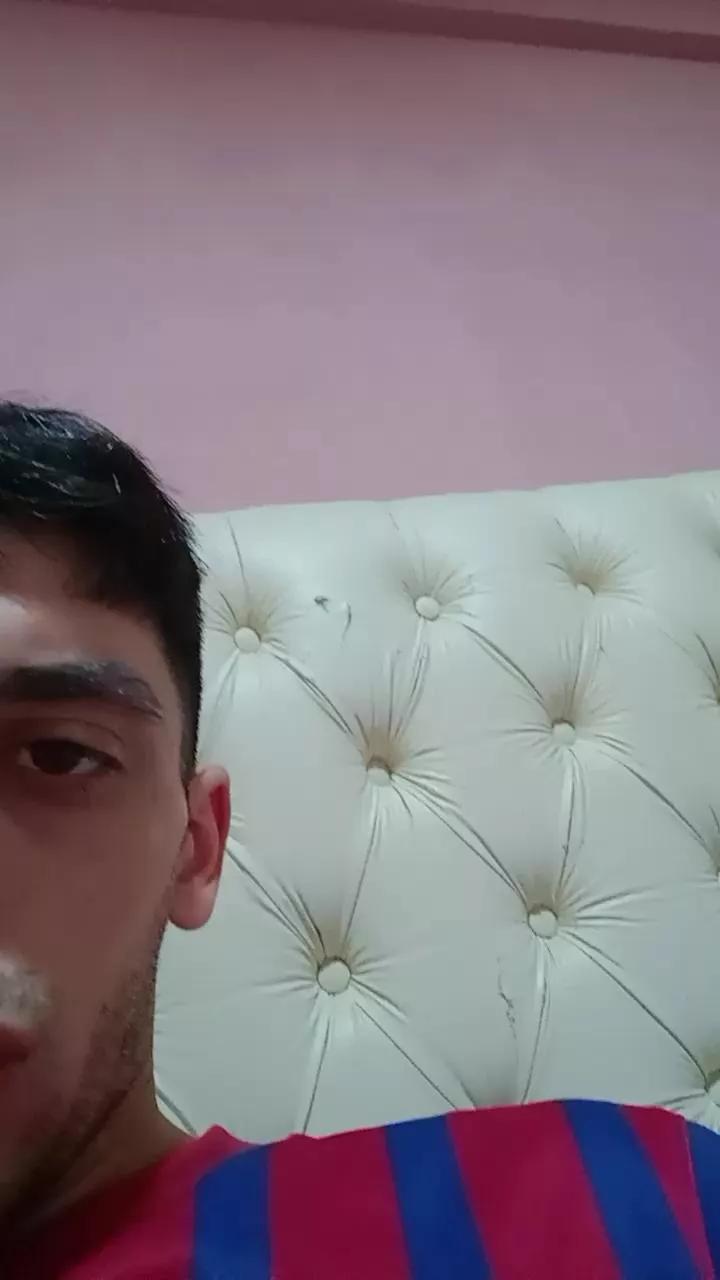 Pijota25xxxx on Cam4 