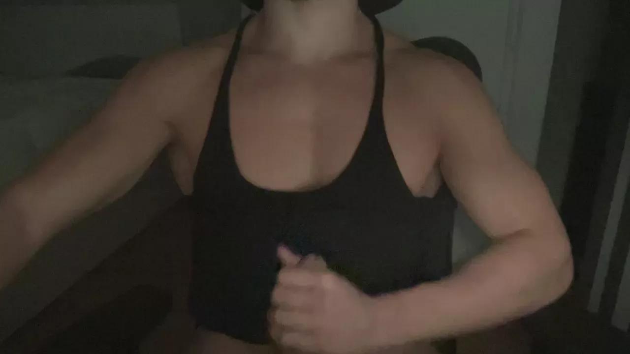 ProfeFitneX on Cam4 