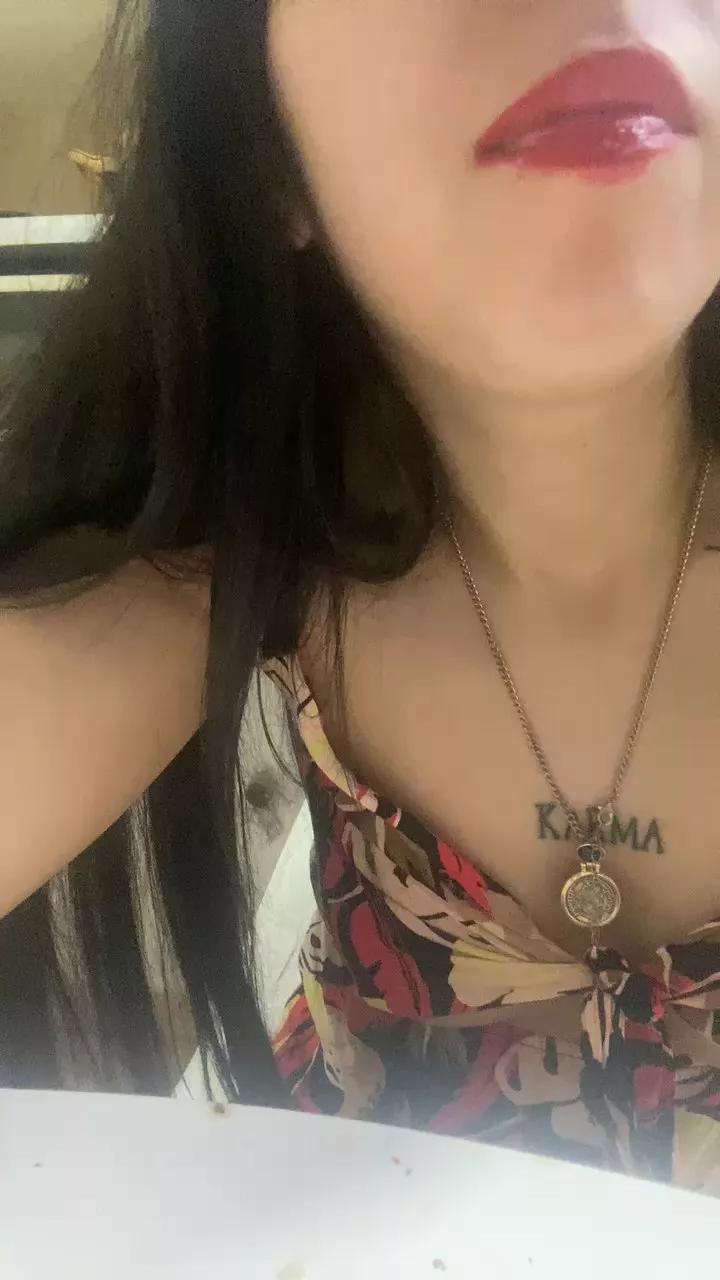 Queeen00 on Cam4 