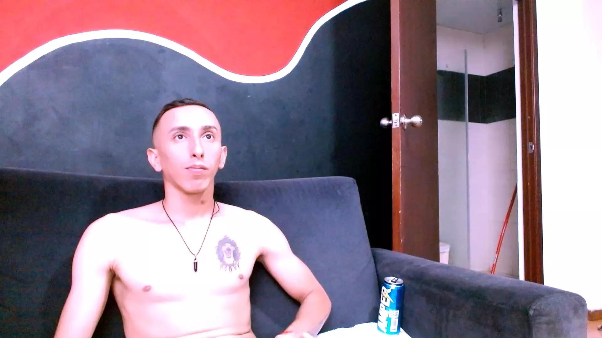 rachel_and_luke on Cam4 