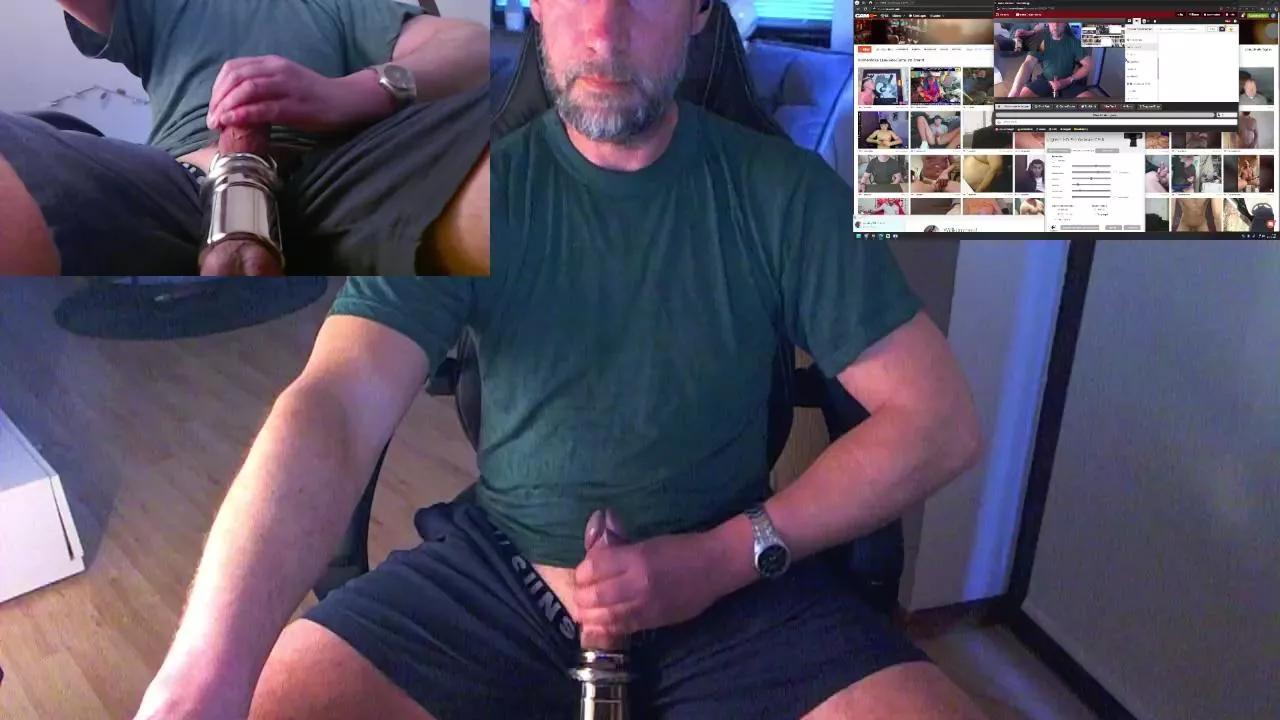 Reeper84 on Cam4 