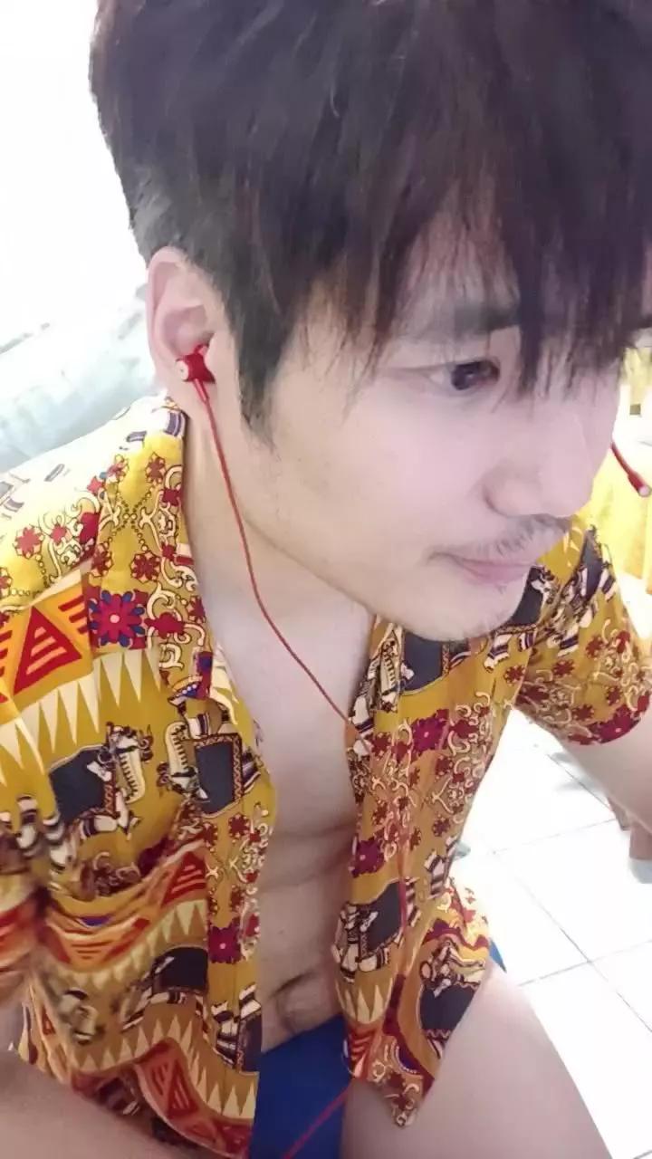 robinkoji on Cam4 