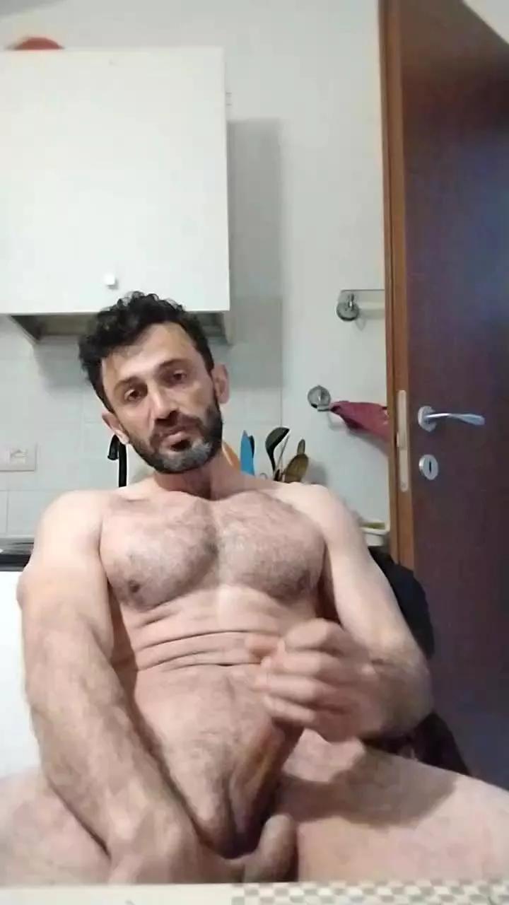 Roniq on Cam4 