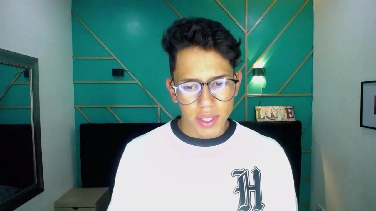 RyanPricee on Cam4 