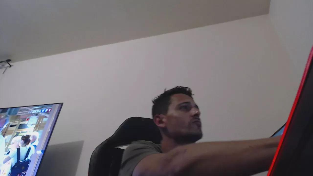 snoww8313 on Cam4 