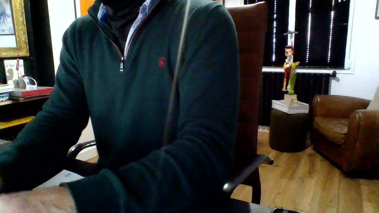 soumis_alex on Cam4 