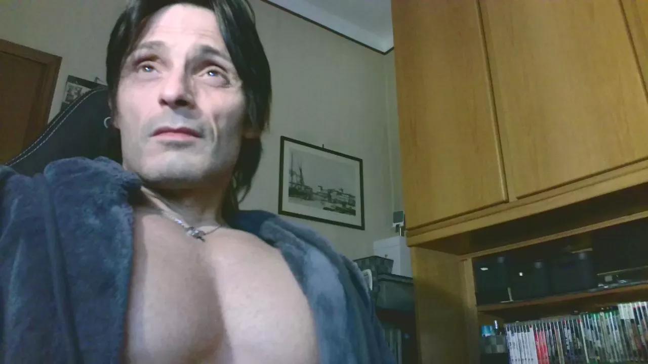 Stripper1977 on Cam4 