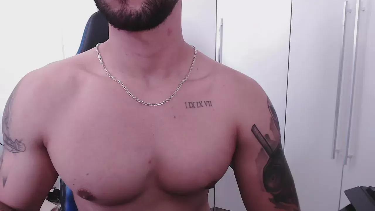 SuperBoyG on Cam4 