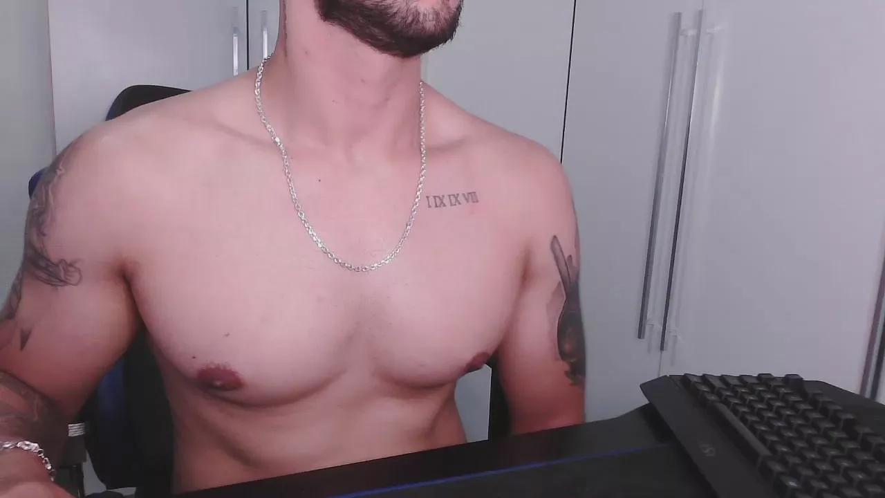 SuperBoyG on Cam4 