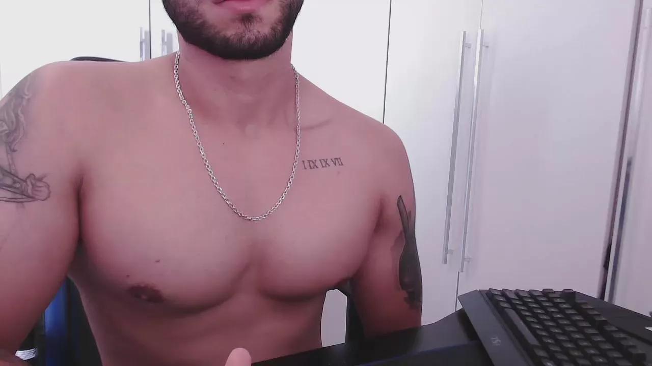 SuperBoyG on Cam4 