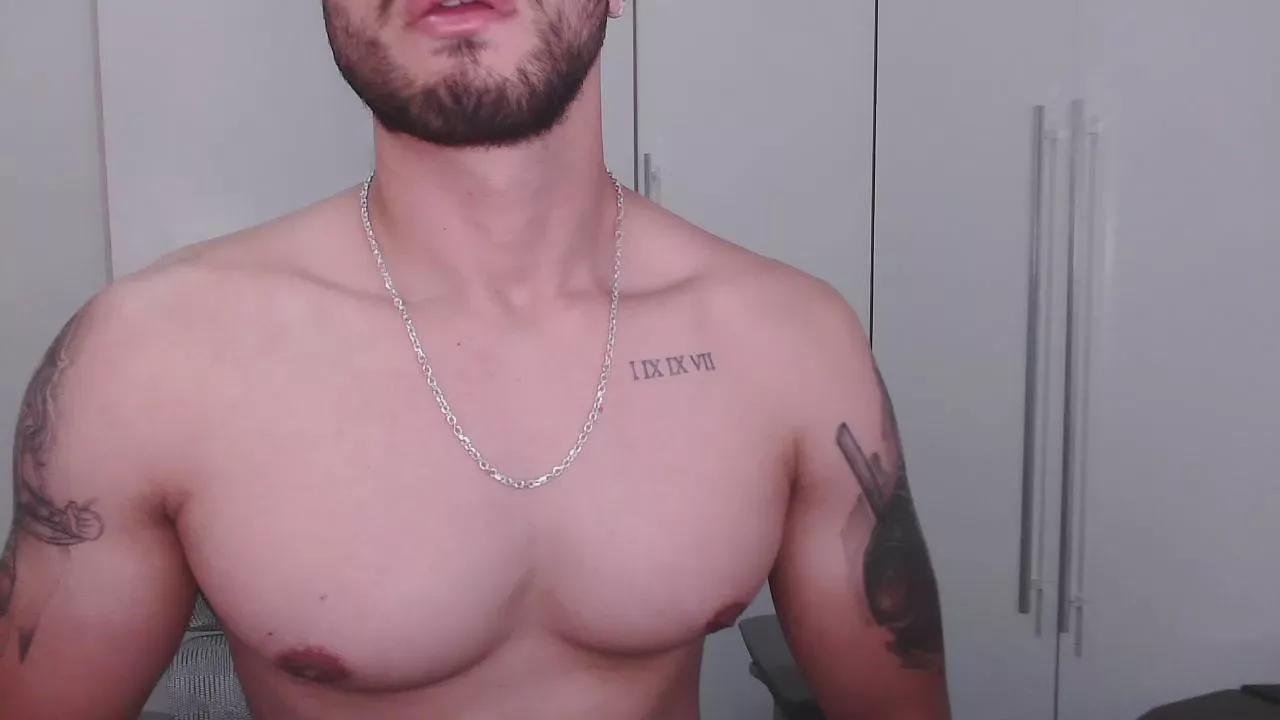 SuperBoyG on Cam4 