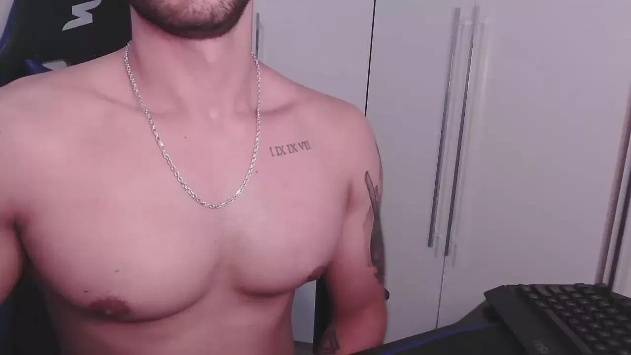 SuperBoyG on Cam4 