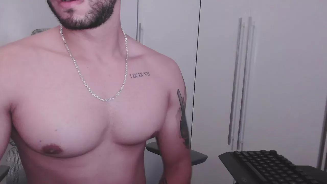 SuperBoyG on Cam4 