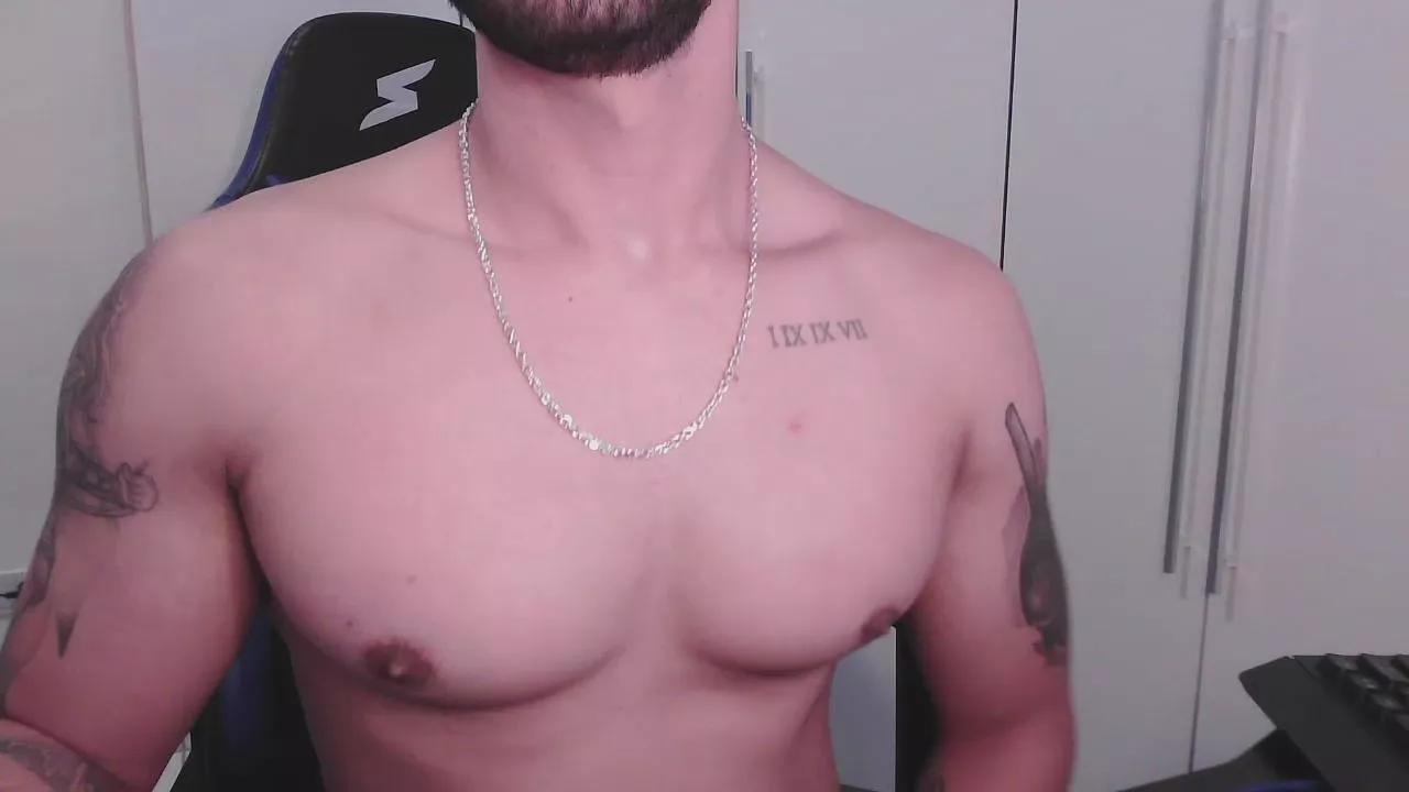 SuperBoyG on Cam4 