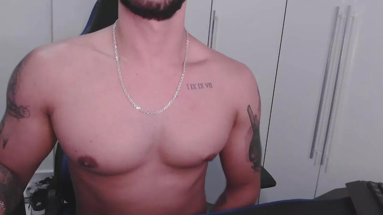 SuperBoyG on Cam4 