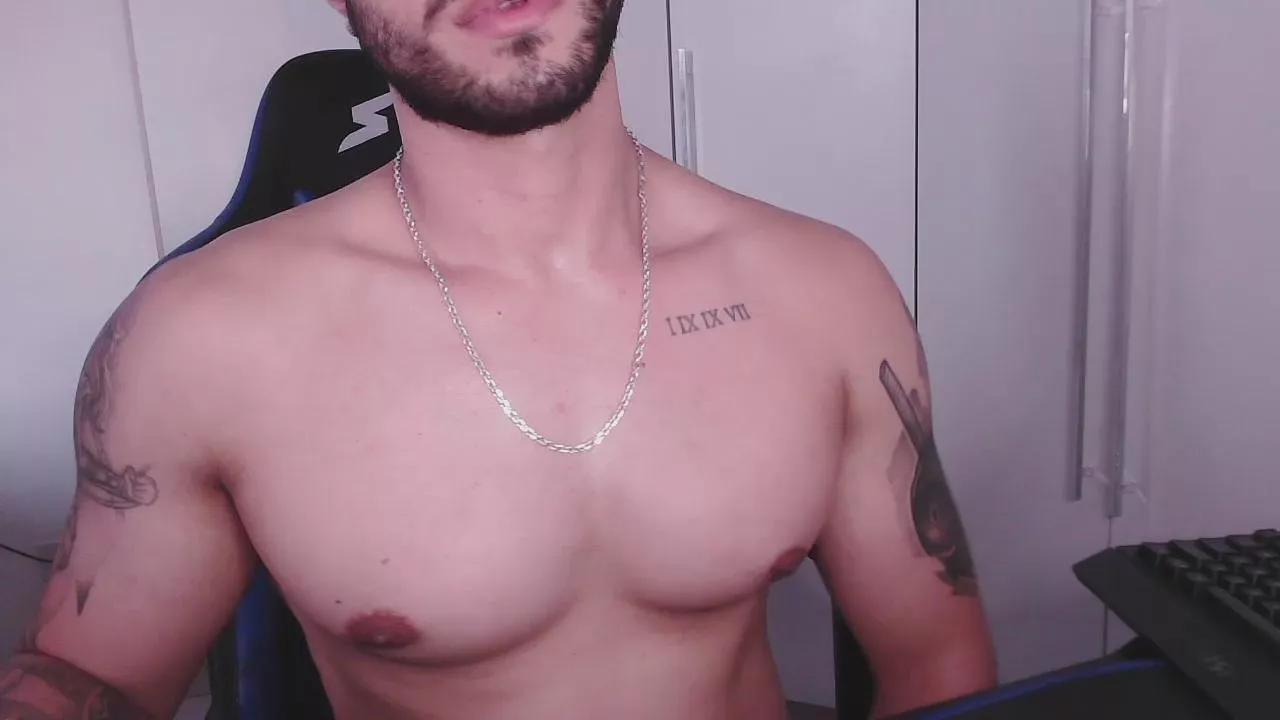 SuperBoyG on Cam4 