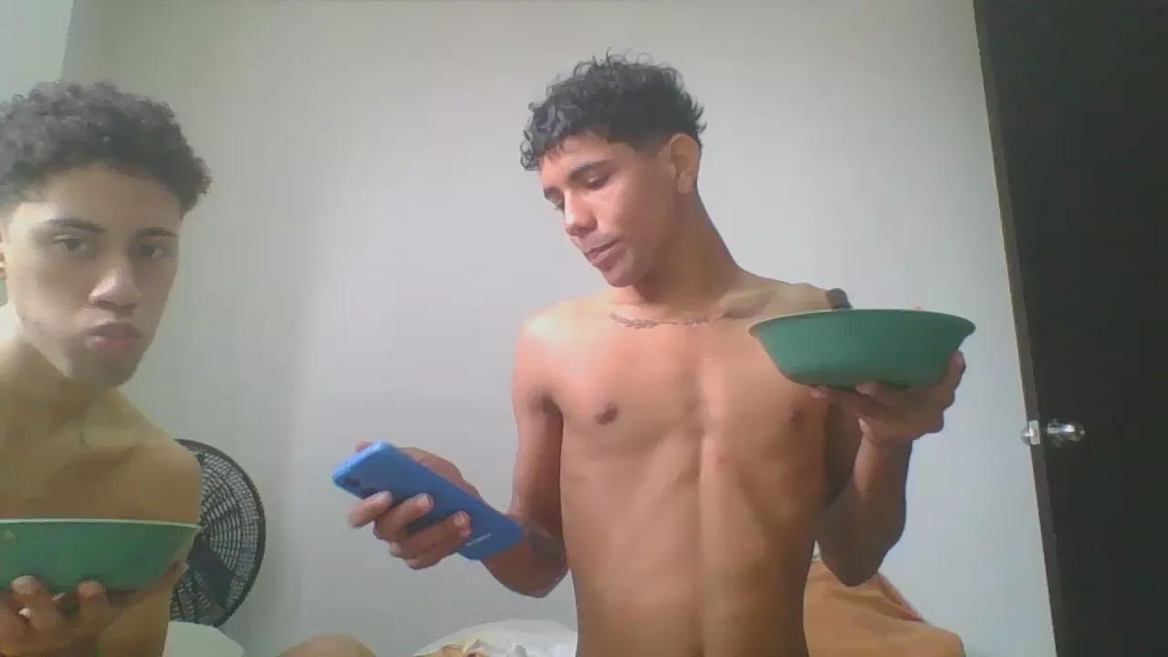 The_cute_guys on Cam4 