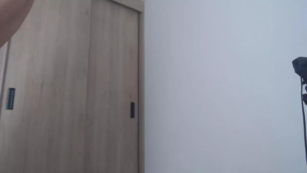 theo_collins on Cam4 