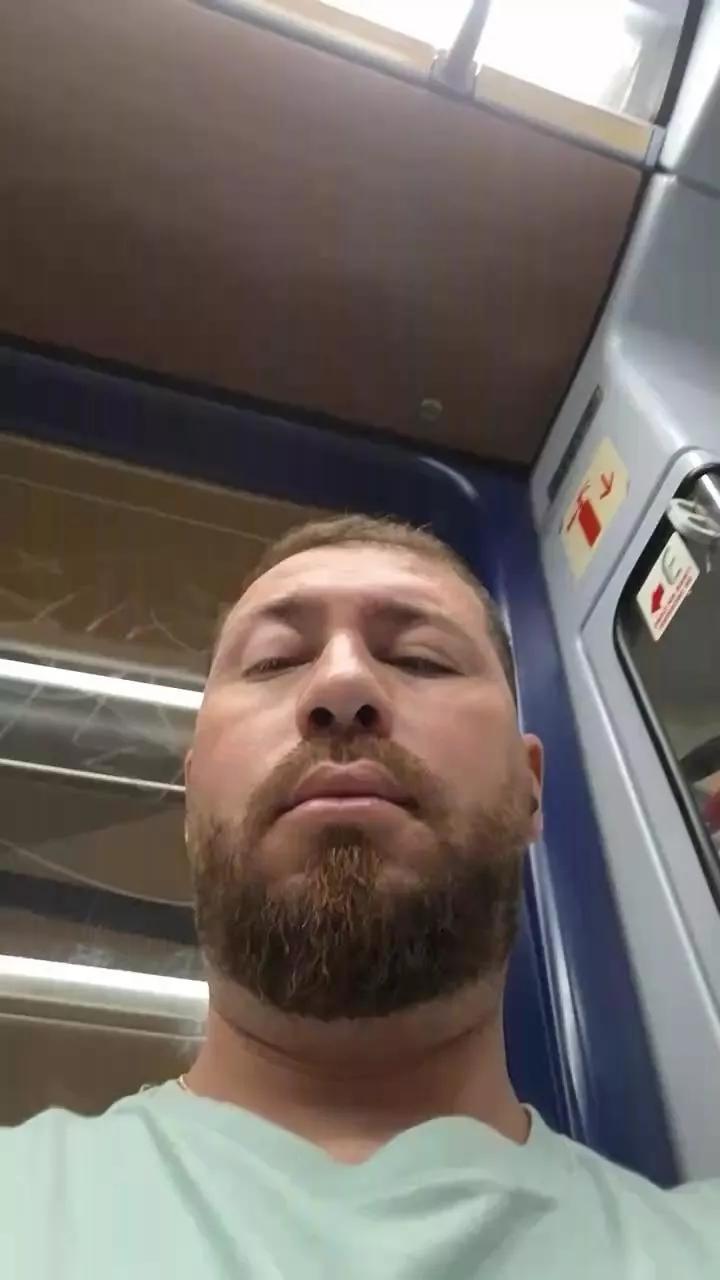 Thomast85 on Cam4 