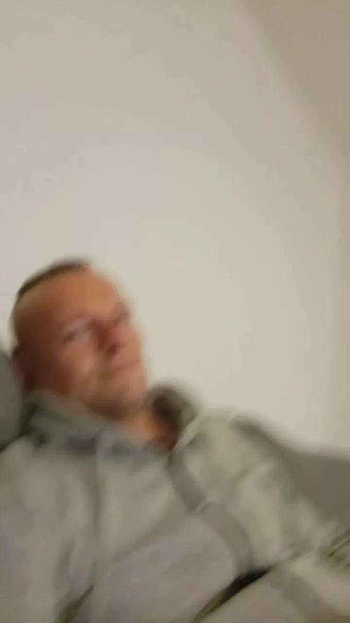 Tobi23x6 on Cam4 