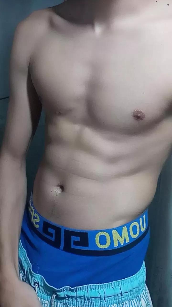 Traviss25 on Cam4 
