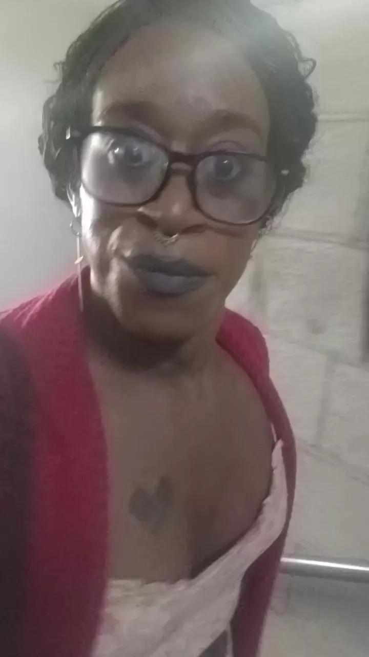 Tsbirdeywhite on Cam4 